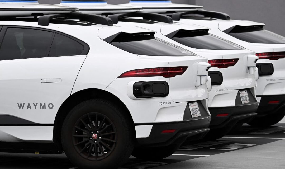 Waymo Detiene Operaciones de Robotaxis en San Francisco por Apagón